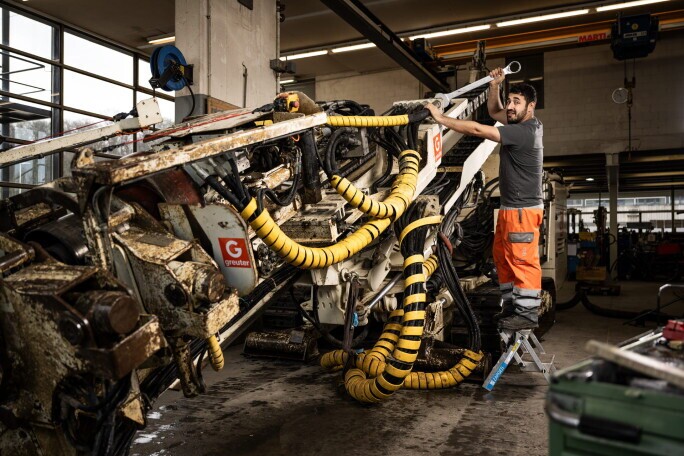 Elektrikerin/Mechanikerin/Maschinenbauerin (a) 80-100%, 1. Bild