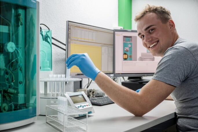 Baustofftechnologin (a) 80 – 100%, 1. Bild