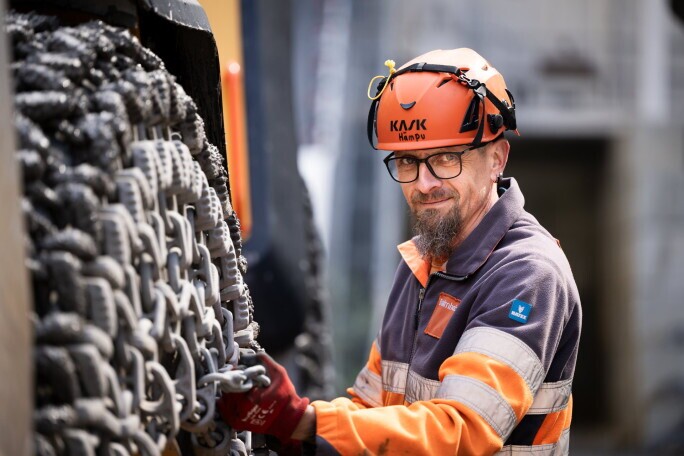 Maschinistin (a) 100%, 1. Bild